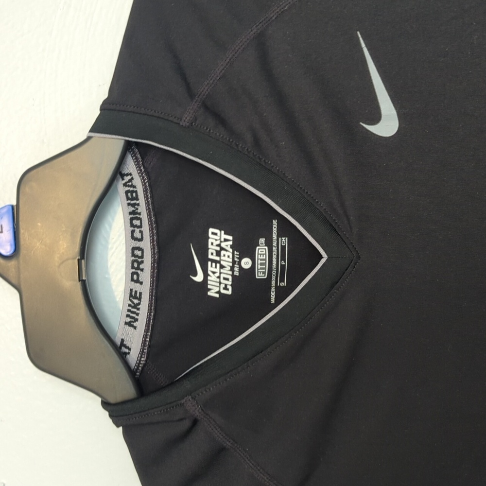 Nike Pro Combat Tee Fitted V Neck Basic Black Women's Dri-Fit Tee Small S - Picture 3 of 10